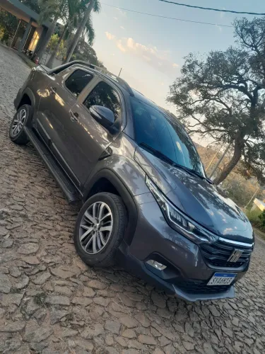 Fiat Strada Volcano 1.3 Flex 8V CD Aut. 2024