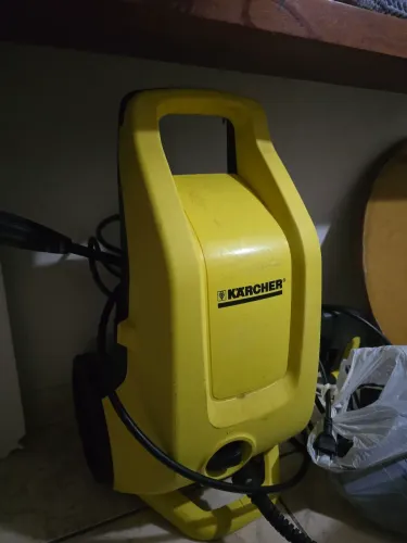 Lavadora de pressão Karcher K3 em bom estado