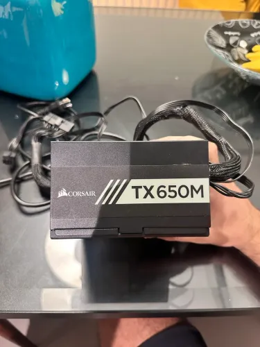 Fonte Corsair TX650M