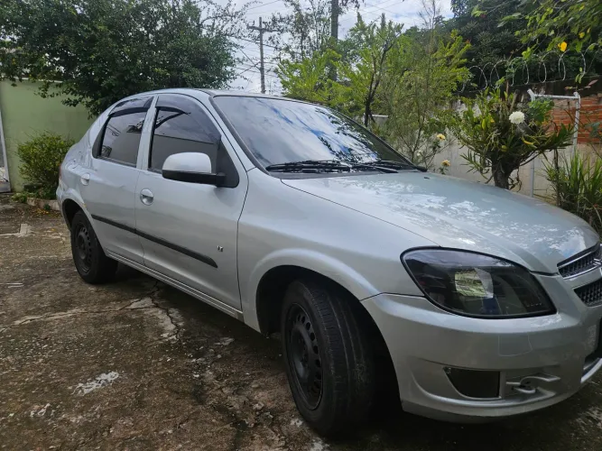 Chevrolet Prisma Sed. Maxx/ LT 1.4 8V Econof. 4P 2012