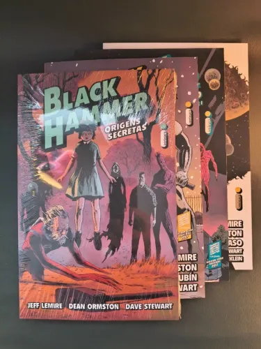Black Hammer completo (volumes 1 ao 4)