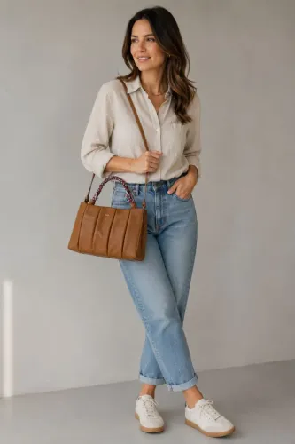 Bolsa Arezzo em couro