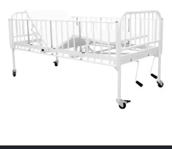Berço cama hospitalar
