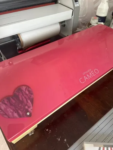 Ótima Silhouette Cameo 3