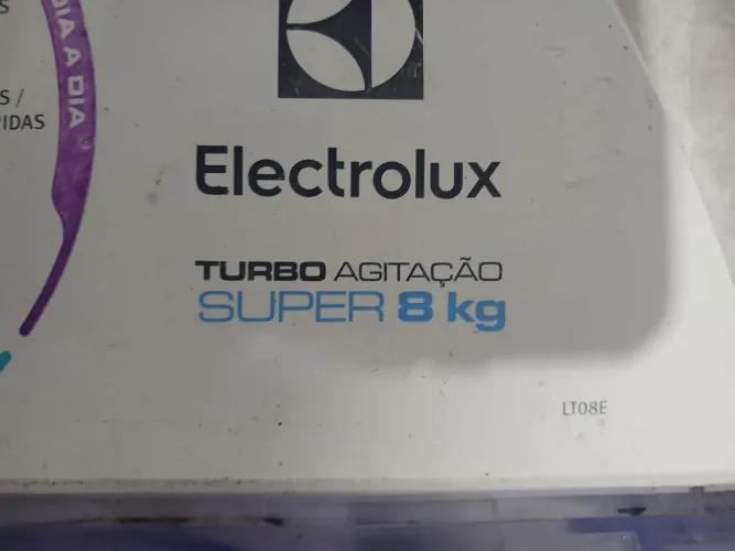 Máquina de lavar roupas Electrolux 8kg 
