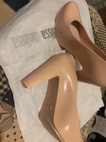 Melissas adulto novas tamanho 35 R$100,00 cada