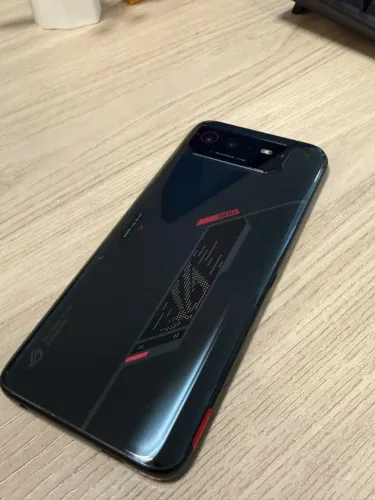 ROG PHONE 6