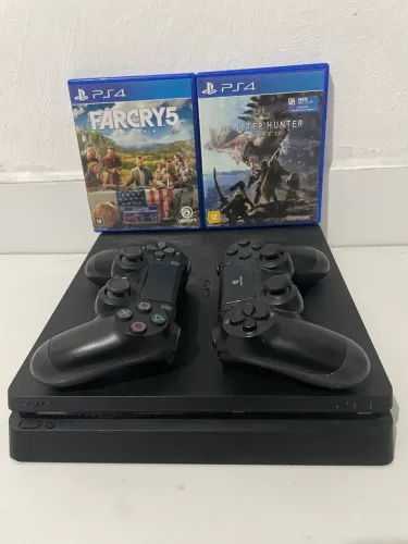 PS4 SLIM 500GB, 2x JOGOS E 2x CONTROLES