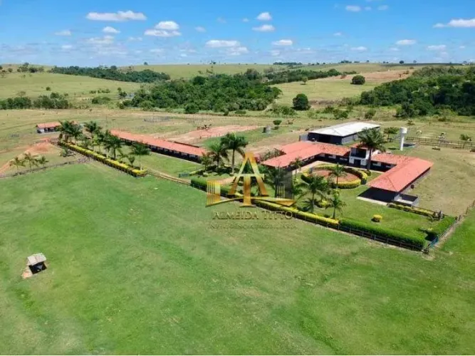 Belíssimo Haras à Venda na Região de Gália - SP - Confira!