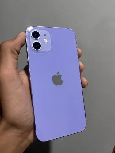 Vende-se IPhone 12! Em perfeito estado.