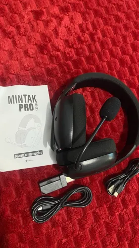 Fone headset gamer sem fio Titorion Mintak Pro Tri
