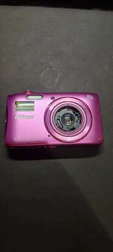 Camera digital coolpix s3600 antiga 20MP nikon vintage anos 2000