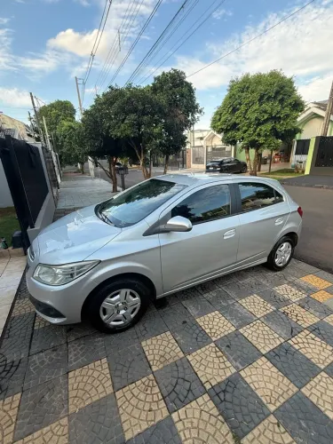 Chevrolet Onix Hatch LT 1.0 8V Flex Power Mec. 4P 2014