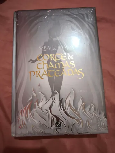 Livro Corte de Chamas Prateadas (Vol. 4 Edição especial)