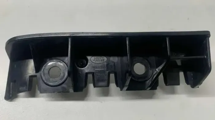 Guia Parachoque Traseiro Direito Range Rover Sport 2015 2022