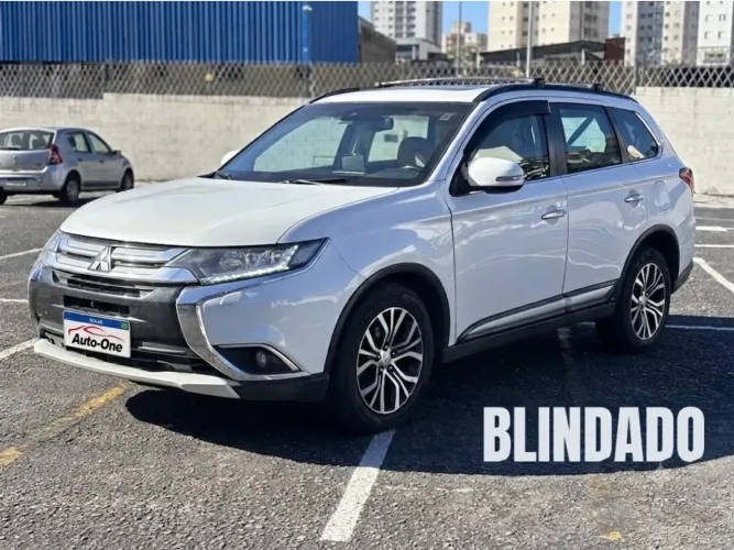 Mitsubishi Outlander 2.2 165cv Diesel Aut. 2016