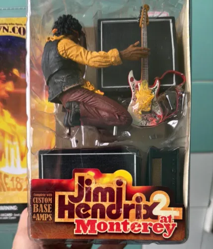 Boneco Jimi Hendrix at Monterey Pop Festival (McFarlane Toys) Novo RARO ?