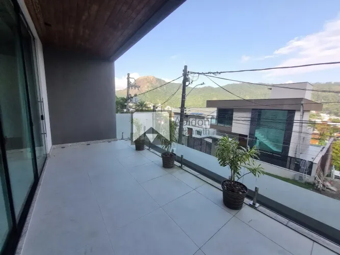 Casa padrão à Venda, São Francisco, Niterói, RJ