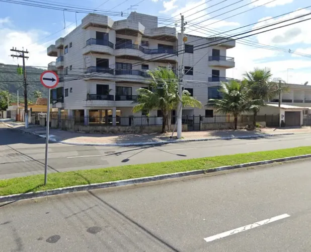 Apartamento 02 dormitórios 01 suíte, 200 metros da praia