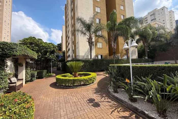 REMAX Aluga Apartamento de 3 Quartos, 1 Suítes, 2 Vagas Cobertas - Mansões Santo Antônio,