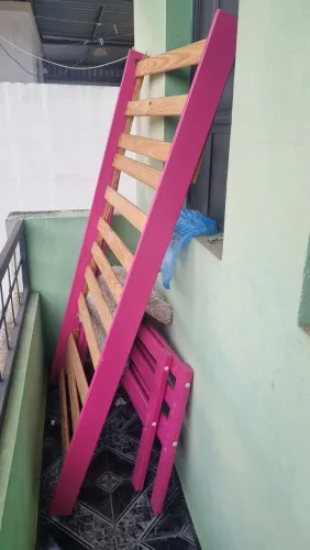 DOAÇÃO Cama infantil rosa solteiro