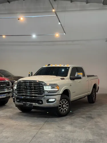Ram 3500 Limited Longhorn 6.7 TB CD Diesel 2024