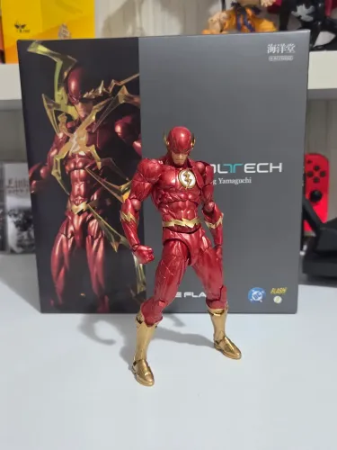 Revoltech Amazing Yamaguchi The Flash
