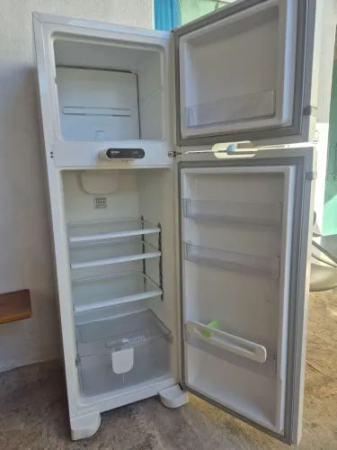 Geladeira Consul Frost Free