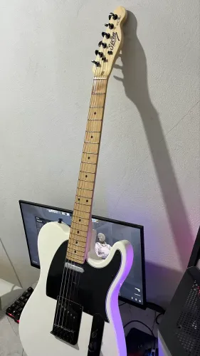 Guitarra telecaster