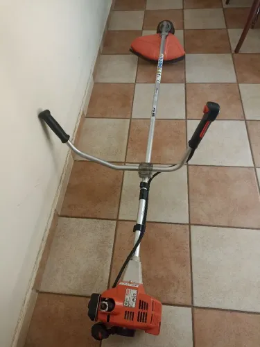 Roçadeira potente