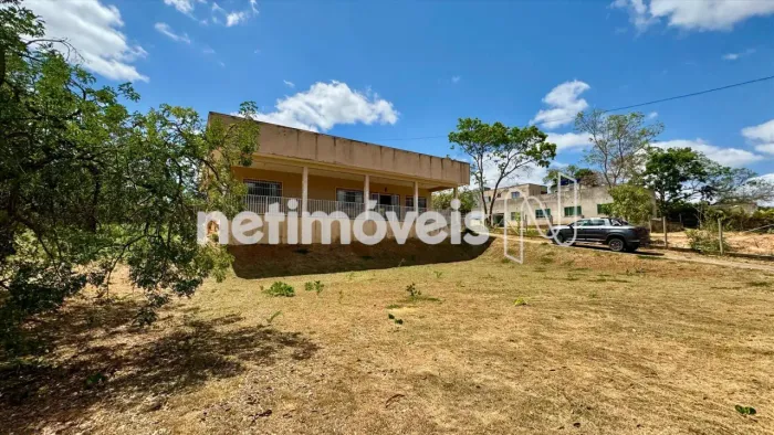 CASA EM CONDOMINIO LAGOA SANTA