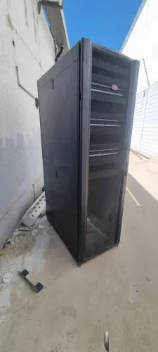 Rack piso servidor