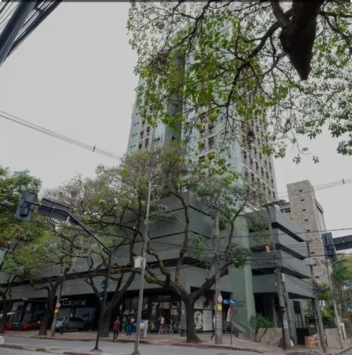 VAGA DE GARAGEM EM PRÉDIO COMERCIAL 24 HORAS .