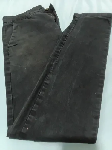 Calça preta 46