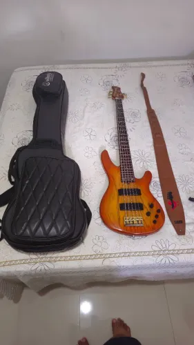 Contrabaixo Yamaha TRB-5II Japan 5 Cordas + Case de Oliveira + Correia