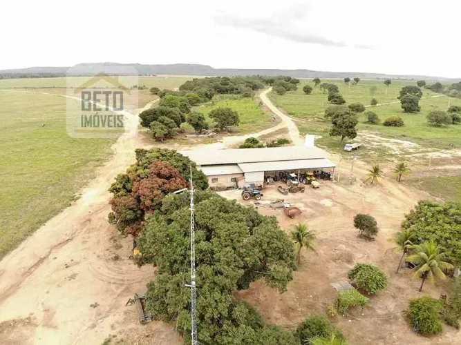 Fazenda/Sítio/Chácara para venda tem metros quadrados