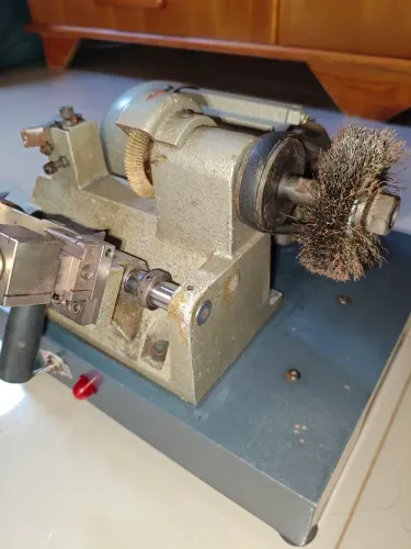 Máquina de chaves yale