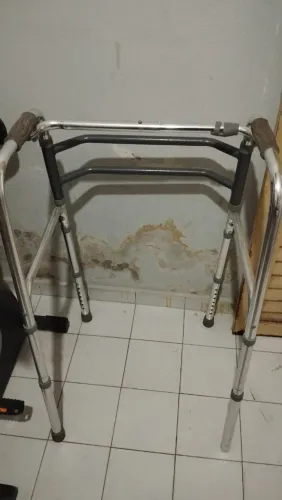 Andador dobrável Alumínio