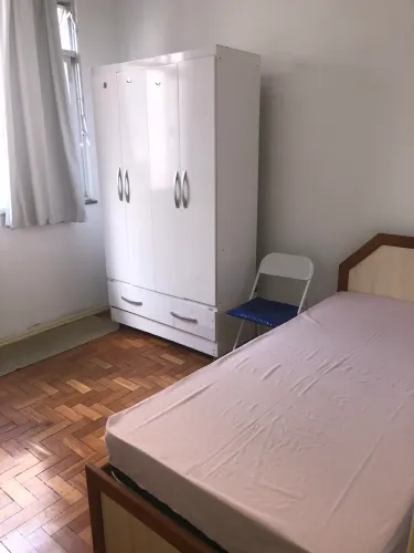 Aluguel de quarto individual mobiliado em Santa Rosa * somente homens