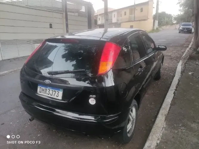 Ford Focus Sedan 2.0 16v/2.0 16V Flex 4P Aut. 2004