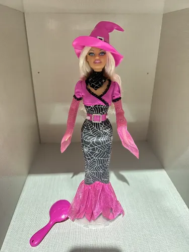 Barbie pink halloween