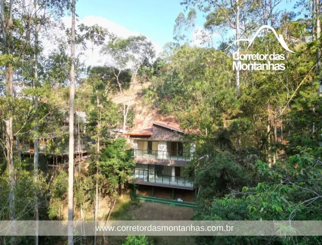 China Park Eco Resort  Chalé Alto Padrão 2 Suítes para Comprar em Domingos Martins/ES - (P