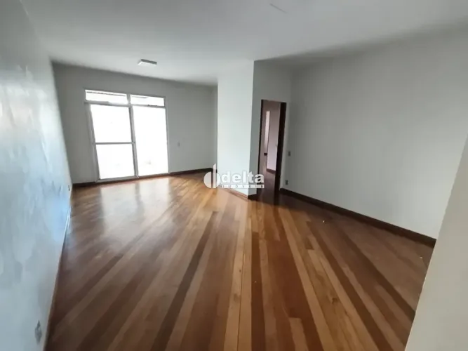 Apartamento com 3 quartos com sendo 1 suíte disponível para locação no bairro Santa Mônica