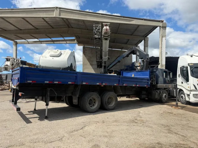 Iveco com munck argo 25 tom