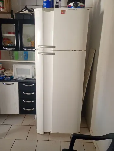 Geladeira Eletrolux