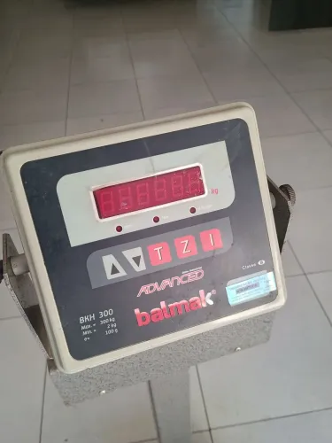 Balança digital BALMAK BKH 300