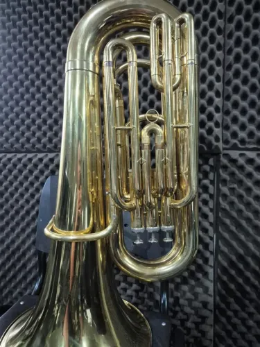 Tuba em Si bemol (Bb) de 4 pistos