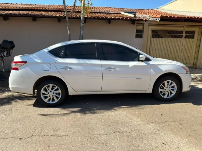 Nissan Sentra S 2.0/ 2.0 Flex Fuel 16V Mec. 2014