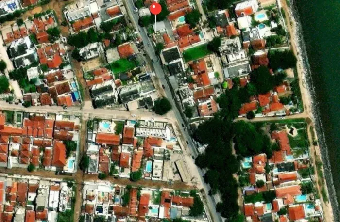 Imóvel para venda possui 1800 metros quadrados em Pau Amarelo - Paulista - PE