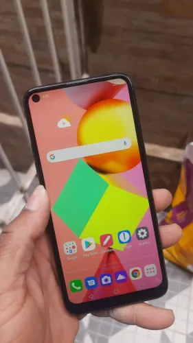 Vendo Motorola G9 power e LG K61, 128 gigas cada.